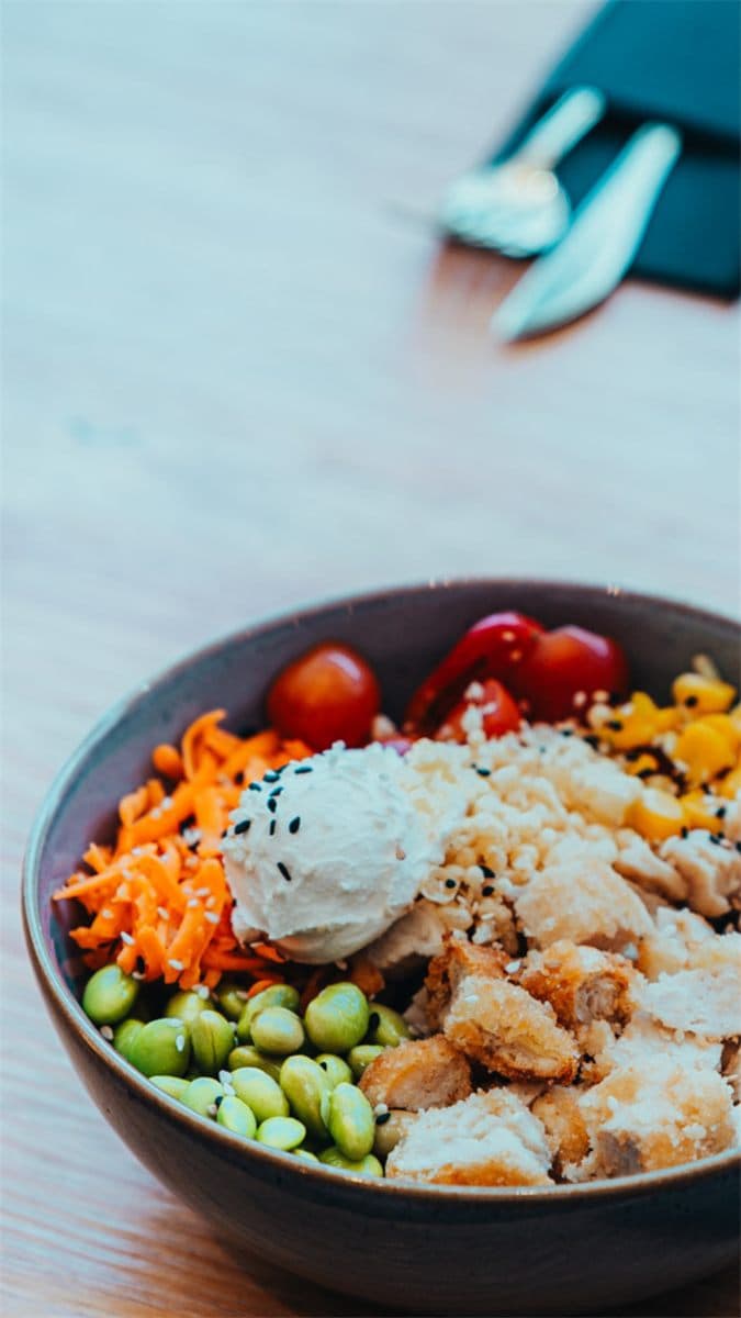 Plato de Coco Vital, restaurante de poke en Pontevedra