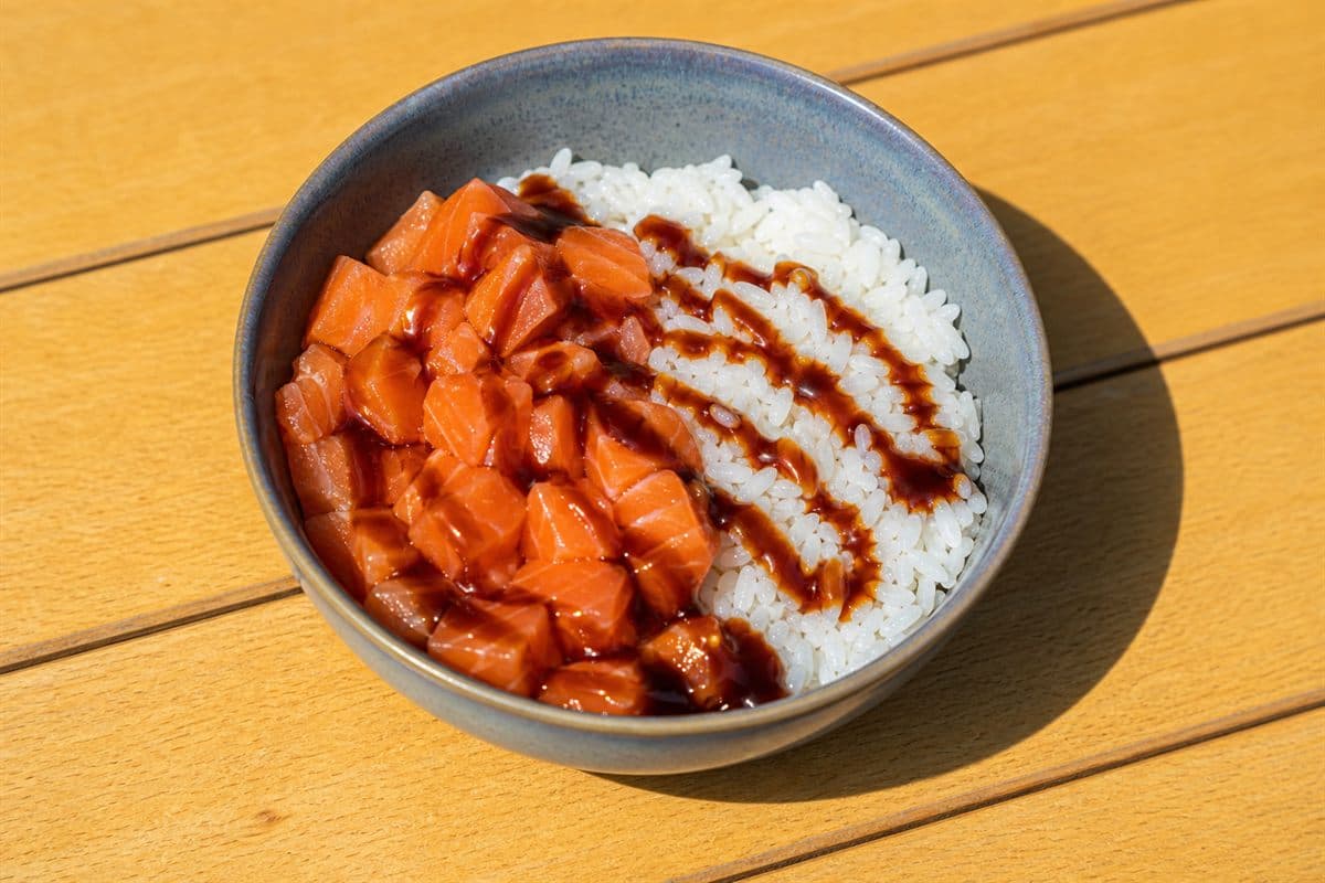 Paso 3: la salsa que da sabor al poke bowl